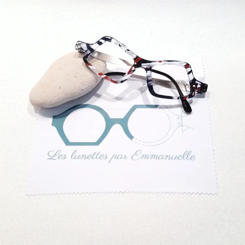 2023-03-12-Les-lunettes-par-Emmanuelle-Yveline