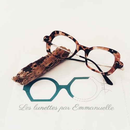2025-10 - Les-lunettes-par-Emmanuelle-lunettes-uniques-Emmanuelle A (1)